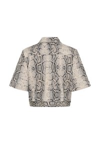 Afskåret skjorte i slangeprintdesign med korte ærmer, krave og struktureret stof i nuancer af beige og sort.