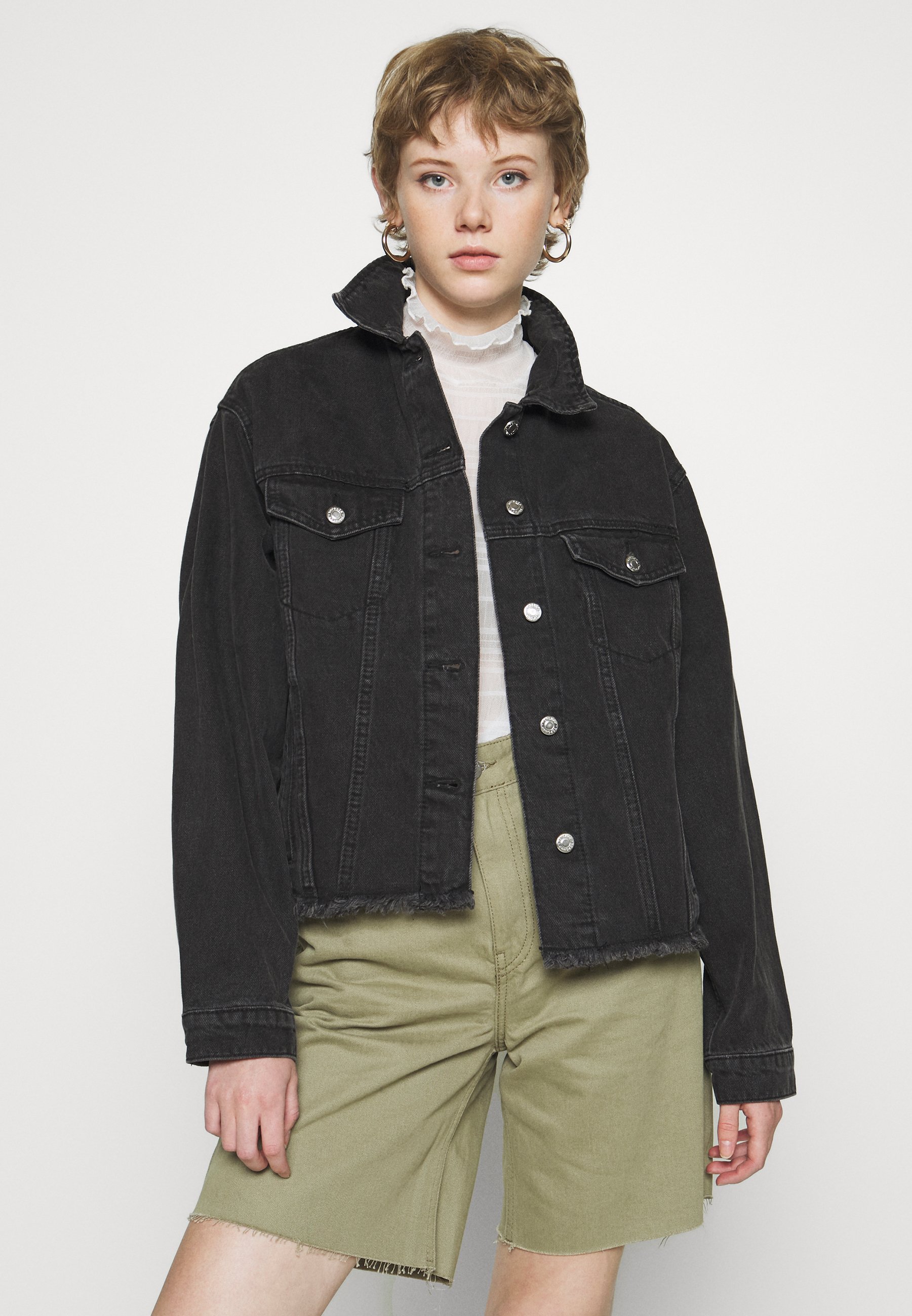 Topshop RAW HEM OVERSIZE DENIM JACKET Veste en jean New Look Raw, Veste en jean Veste en jean Manches Longues