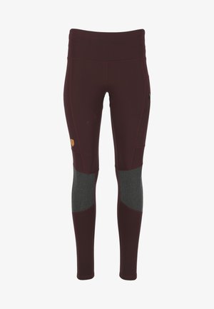 Bordeaux leggings med høj talje, med grå paneldetaljer, en sidelomme og et struktureret design nederst.