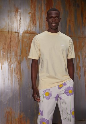OBEY BOLD - T-paita - butter