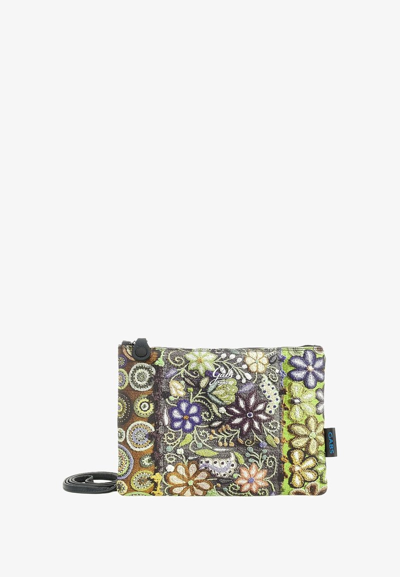 Pochette con motivo floreale nelle tonalità verde, viola e marrone. Presenta una chiusura a zip, forma piatta e tracolla regolabile. Il materiale sembra strutturato.