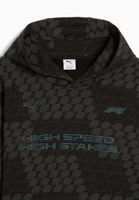 Felpa nera con cappuccio e motivo geometrico, caratterizzata da logo blu e testo "HIGH SPEED HIGH STAKES", tessuto strutturato e cappuccio con coulisse.