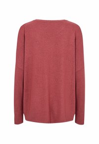 Dlhý rukáv, tričko s okrúhlym výstrihom z melírovaného bordového materiálu, s voľným strihom a jemnou textúrou. Bez viditeľných kovových prvkov alebo ozdôb.