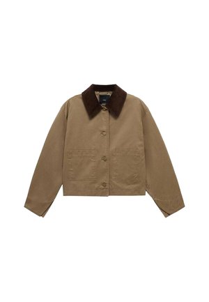 Giacca in cotone marrone con colletto in velluto a coste, apertura con bottoni e due grandi tasche applicate. Design ampio con maniche lunghe e lunghezza cropped.