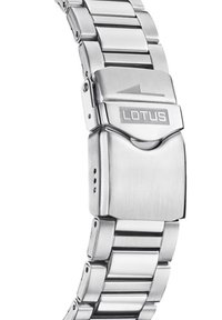 Pulsera de reloj de acero inoxidable plateado con eslabones pulidos y cepillados, que presenta un cierre rectangular con "LOTUS" grabado.
