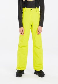 Helle gelbe wasserdichte Schneehose mit verstellbaren Trägern, zwei Seitentaschen und lockerer Passform, entworfen für Aktivitäten bei kaltem Wetter.