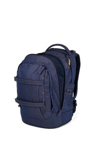 Sac à dos bleu marine en tissu texturé, avec plusieurs compartiments, deux sangles avant et des bretelles rembourrées pour plus de confort.