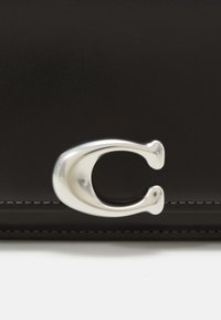 COACH LUXE REFINED BANDIT CROSSBODY - Borsa a tracolla - black