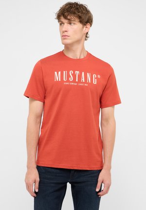 Mustang, HALBARM-SHIRT STYLE AUSTIN - T-Shirt print - rot