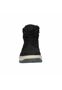 Zwarte mid-top laarzen van textiel, met opvallende veters en een witte rubberen zool. Voorzien van een rits aan de zijkant voor gemakkelijk aantrekken.