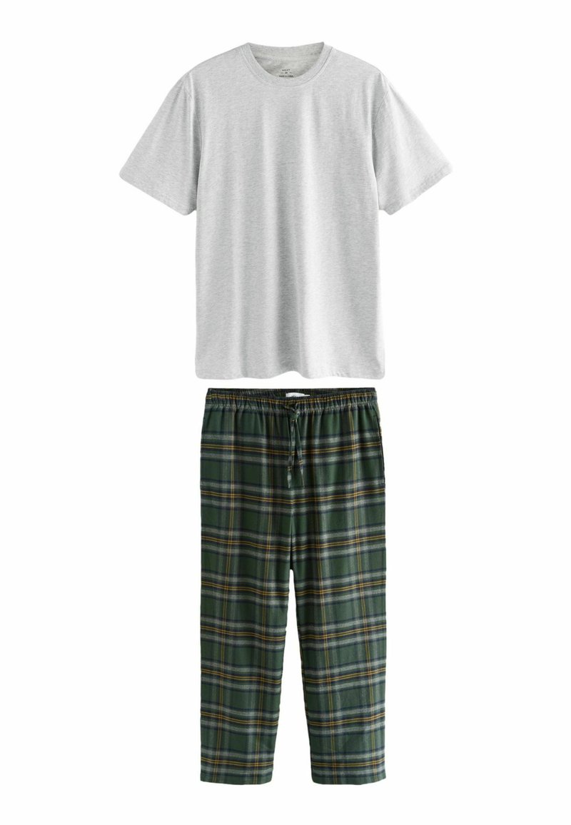 Sivý bavlnený tričko s okrúhlym výstrihom a krátkymi rukávmi nad tmavozelenými kockovanými pyžamovými nohavicami s viazaním v páse a žltými akcentmi.