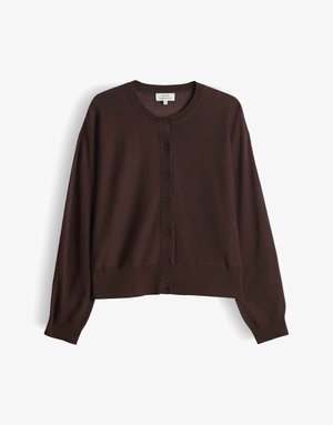 Cardigan scuro marrone con bottoni, maniche lunghe, polsini a coste e scollo rotondo, disteso su uno sfondo bianco.