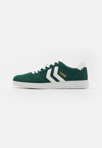 Unselected, green