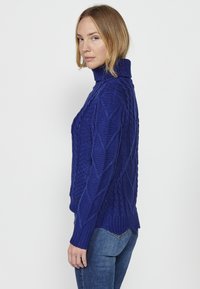 Koroshi - Sweter