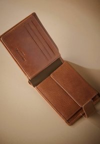 Non sélectionné, tan brown