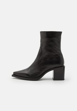 LEATHER - Stiefelette - black