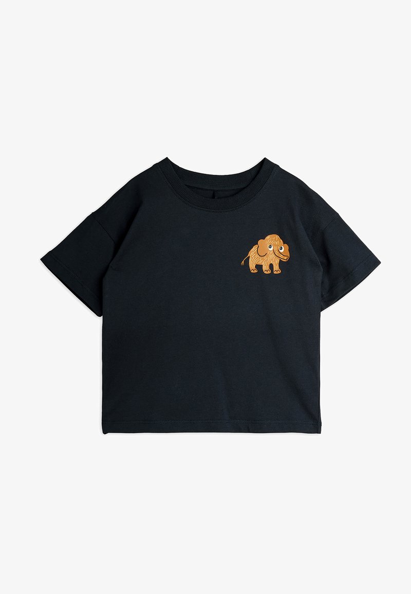 Melna kokvilnas T-krekls ar īsām piedurknēm un mazu, apelsīnu zilonīša grafiku uz krūšu. Gluda tekstūra, klassisks piegriezums.