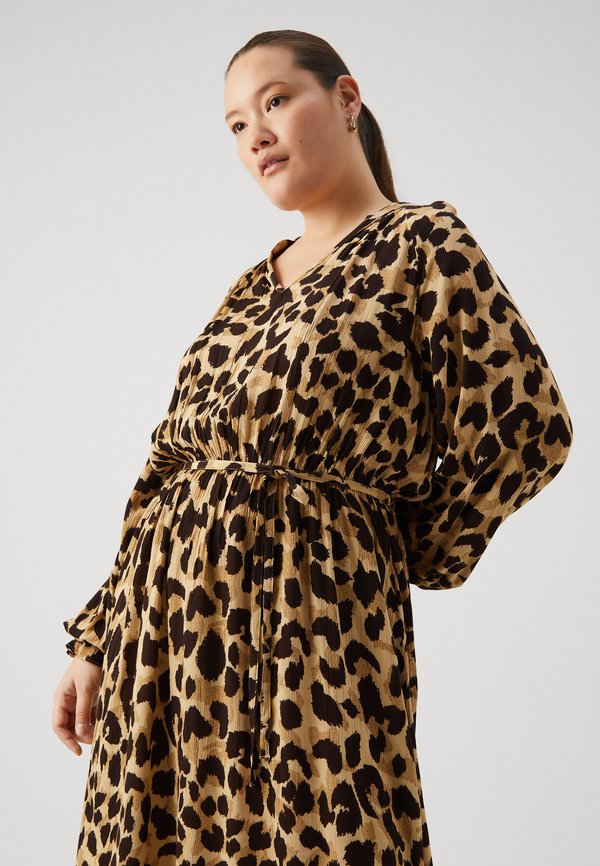 CARVIVIENNE LIFE KNEE DRESS  - Day dress - warm sand2