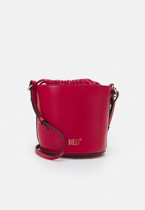 BUCKET BAG - Handbag - cherry
