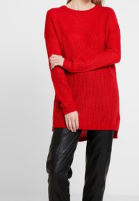 QS Striktrøje - red