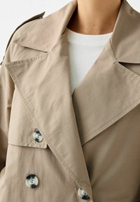Bershka Trenčkot - sand