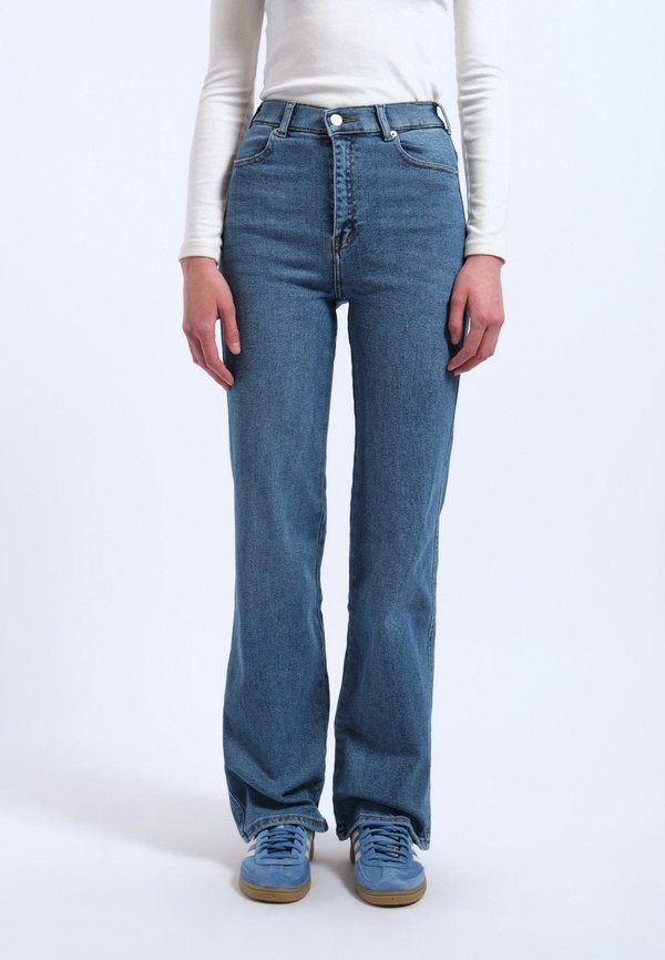 MOXY STRATIGHT - Jeans Straight Leg - cape sky