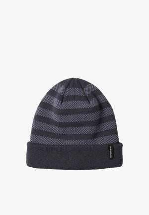 Bonnet tricoté en gris foncé avec des rayures grises claires, dotée d'un revers et d'une petite étiquette à logo sur le côté. Texture douce et ajustement confortable.