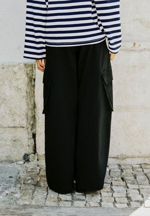 PULL&BEAR, BARREL CARGO - TROUSERS - Cargohose - dark grey