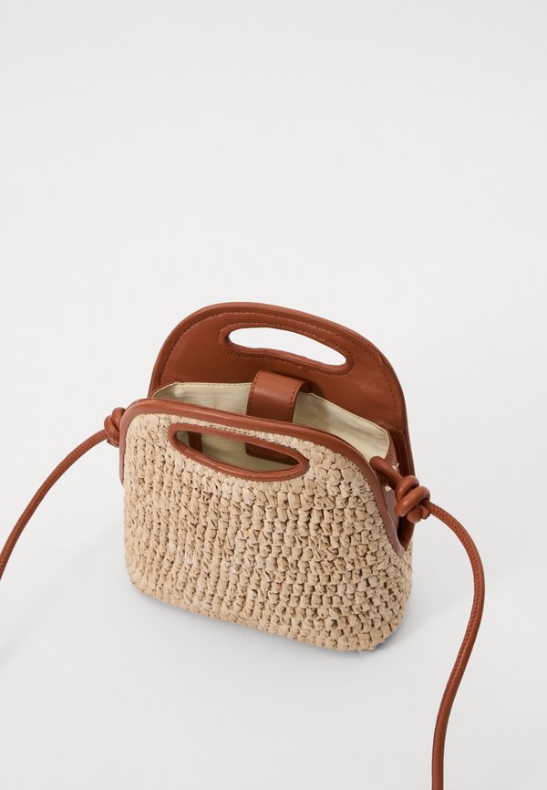 MINI LÉNA - Cross body bag - natural2