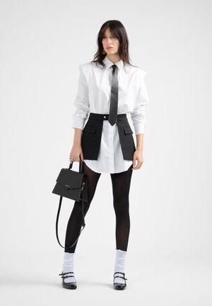 A-snit nederdel - black