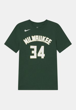 NBA MILWAUKEE BUCKS ANTETOKOUNMPO GIANNIS ICON TEE - Klubové oblečení - fir