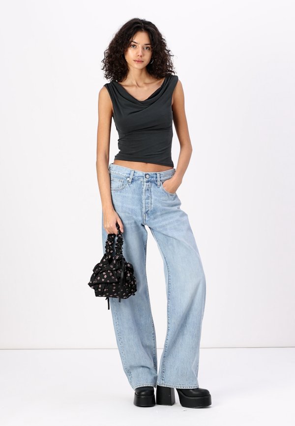 BOWEY - Relaxed fit jeans - sun faded cloudburst3