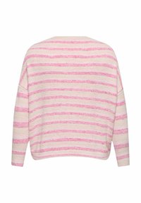 Langermet strikkegenser med horisontale rosa og kremfargede striper, avslappet passform og ribbestrikkede mansjetter, vist bakfra.