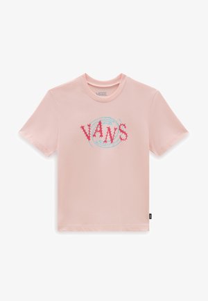 Lichtroze T-shirt met korte mouwen en rode "VANS" tekst met spike-ontwerpen en een blauwe spiraal achter de tekst.