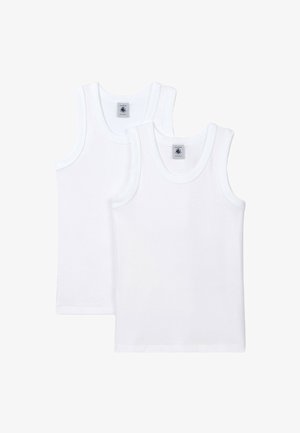Dois tops de algodão brancos com um design clássico sem mangas, decotes redondos e uma textura suave. Cada um tem uma pequena etiqueta de marca.