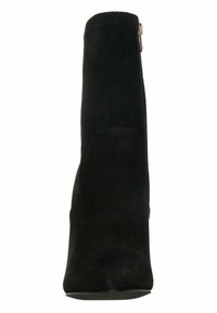 Czarne zamszowe botki za kostkę o eleganckim designie, wysokiej cholewce i detalach w postaci zamka błyskawicznego z boku. Gładka tekstura i spiczasty czubek. Płaska podeszwa.