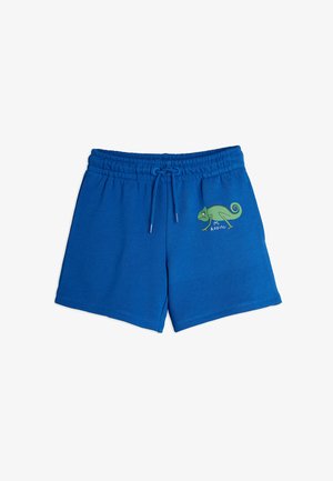 Pantaloni corti in cotone blu con vita elastica e cordino, caratterizzati da una grafica di un camaleonte verde sulla parte anteriore. Tessuto morbido, design casual.