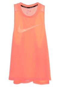 Nike Lauf-Top in Neonpink, mit Mesh-Einsätzen an den Schultern, abgerundetem Saum, glattem Polyester-Material, mit dem ikonischen weißen Swoosh-Logo.