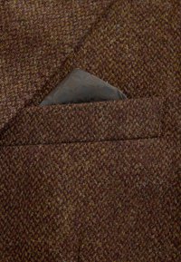 Thumbnail Image 10