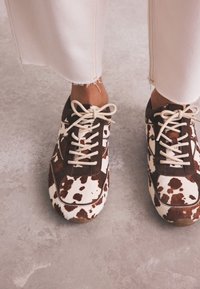 Next REGULAR FIT - Sportbačiai - animal