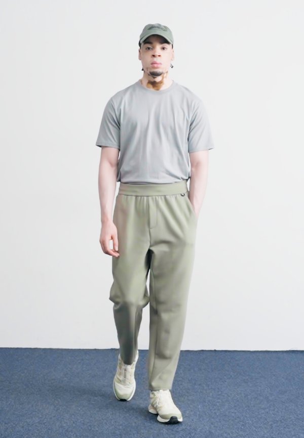 24.7 PANT - Tracksuit bottoms - light army4