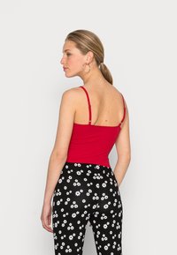 Hollister Co. BARE RUCHED BUST - Top - jester red