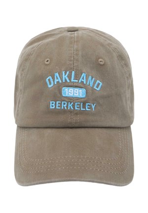 Cappellino da baseball marrone con testo ricamato in azzurro chiaro "OAKLAND 1991 BERKELEY" sulla parte frontale.