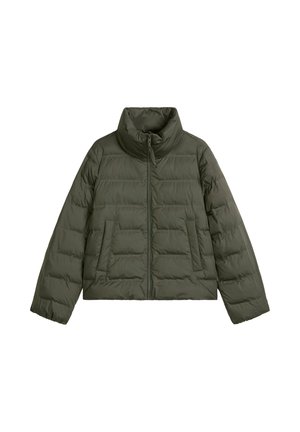 Puffer jacket in dark green with a high collar, featuring a front zipper and two side pockets, smooth texture, and quilted pattern.