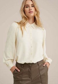 WE Fashion Užsagstoma palaidinė - white