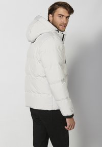 Koroshi PADDED - Winterjacke - blanco white