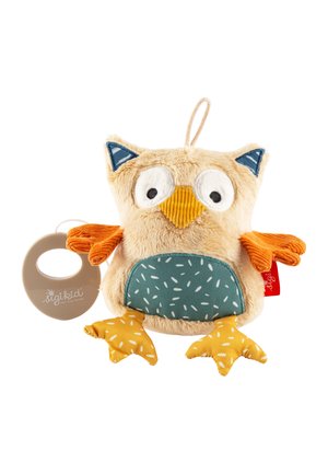 Giocattolo a forma di gufo in peluche beige con ali arancioni, piedi gialli, pancia decorata con motivo turchese e anello da dentizione beige con logo del marchio.