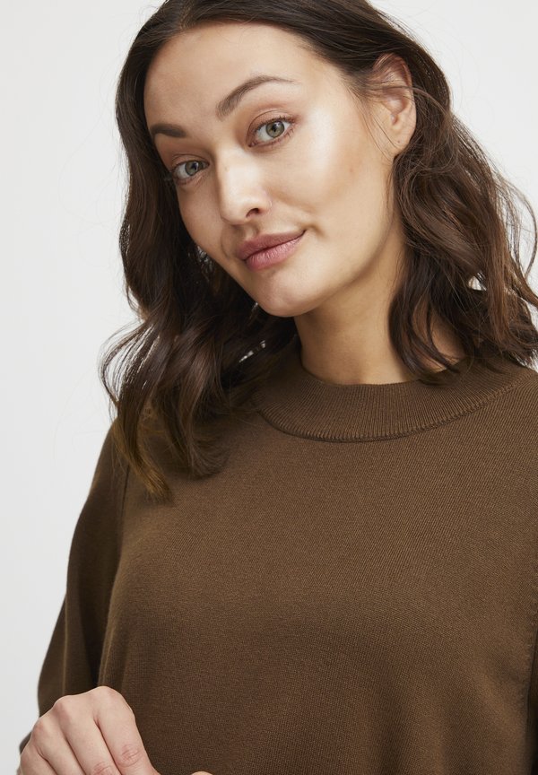 FRBLUME - Basic T-shirt - carafe3