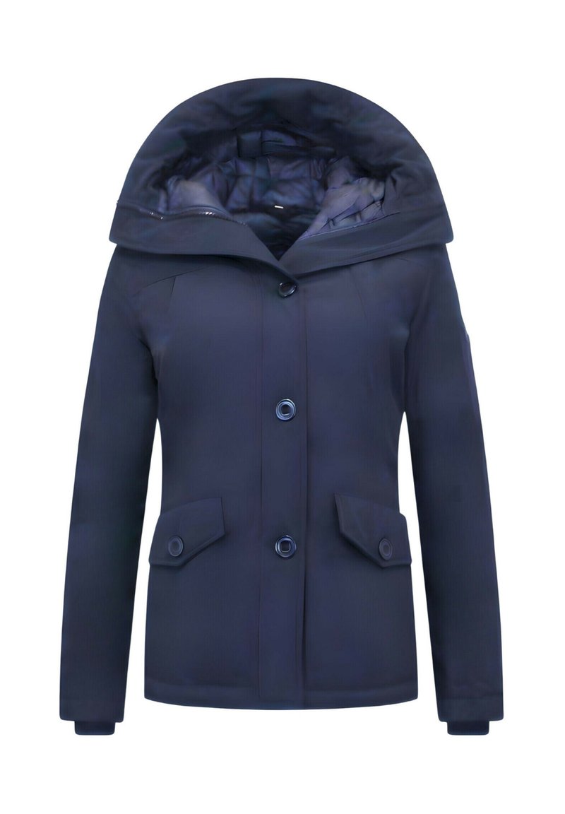 Marineblauwe waterdichte jas met een grote capuchon, voorzien van twee zakken aan de voorkant en een knoopsluiting. Gladde buitenkant met een doorgestikte voering.