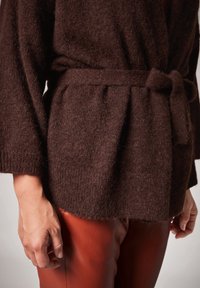comma Kofta - dark brown